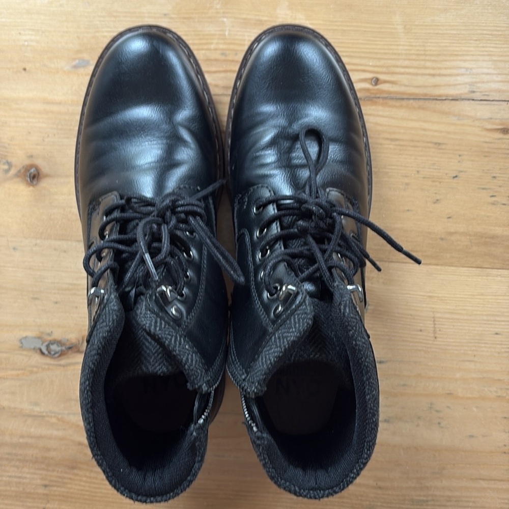 Madden NYC Men's Lace-Up Boot featuring laces and inside zipper Size 8 EUC - Picture 4 of 11